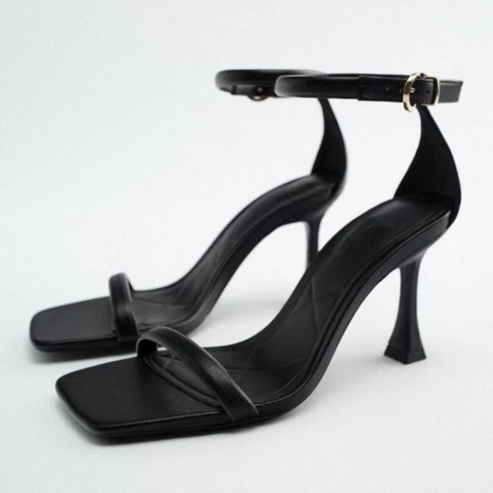 Zara Heeled Ankle Strap Sandals in Black - Size EU 39